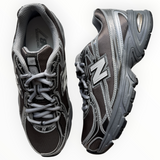 New Balance 740 “Black Metallic” - side