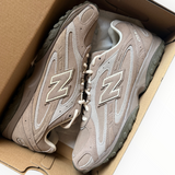 New Balance 204L “Mushroom Arid Stone” - on foot