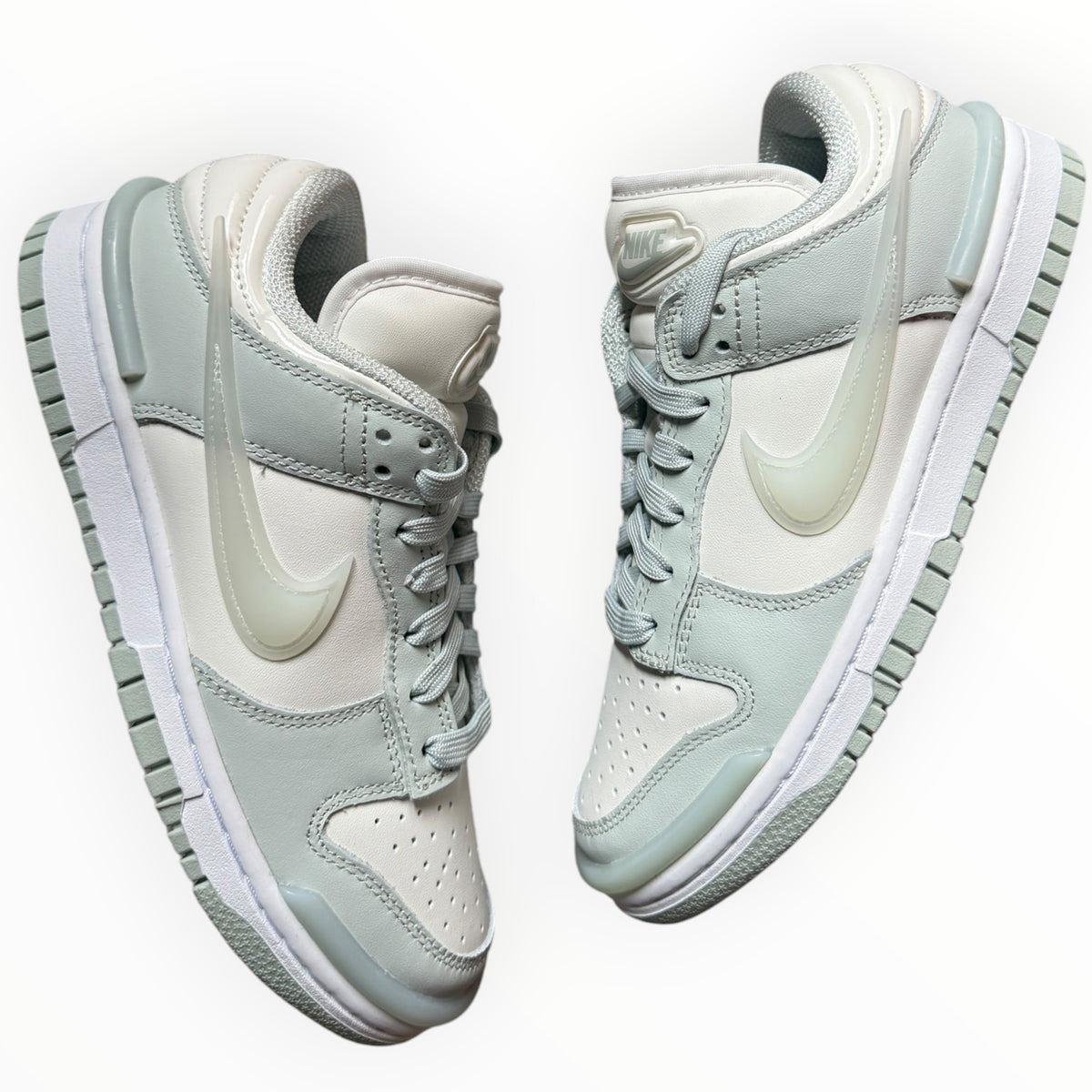 Nike Dunk Low Twist “Light Silver”