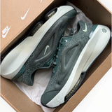 Nike Versair “Vintage Green” - on foot
