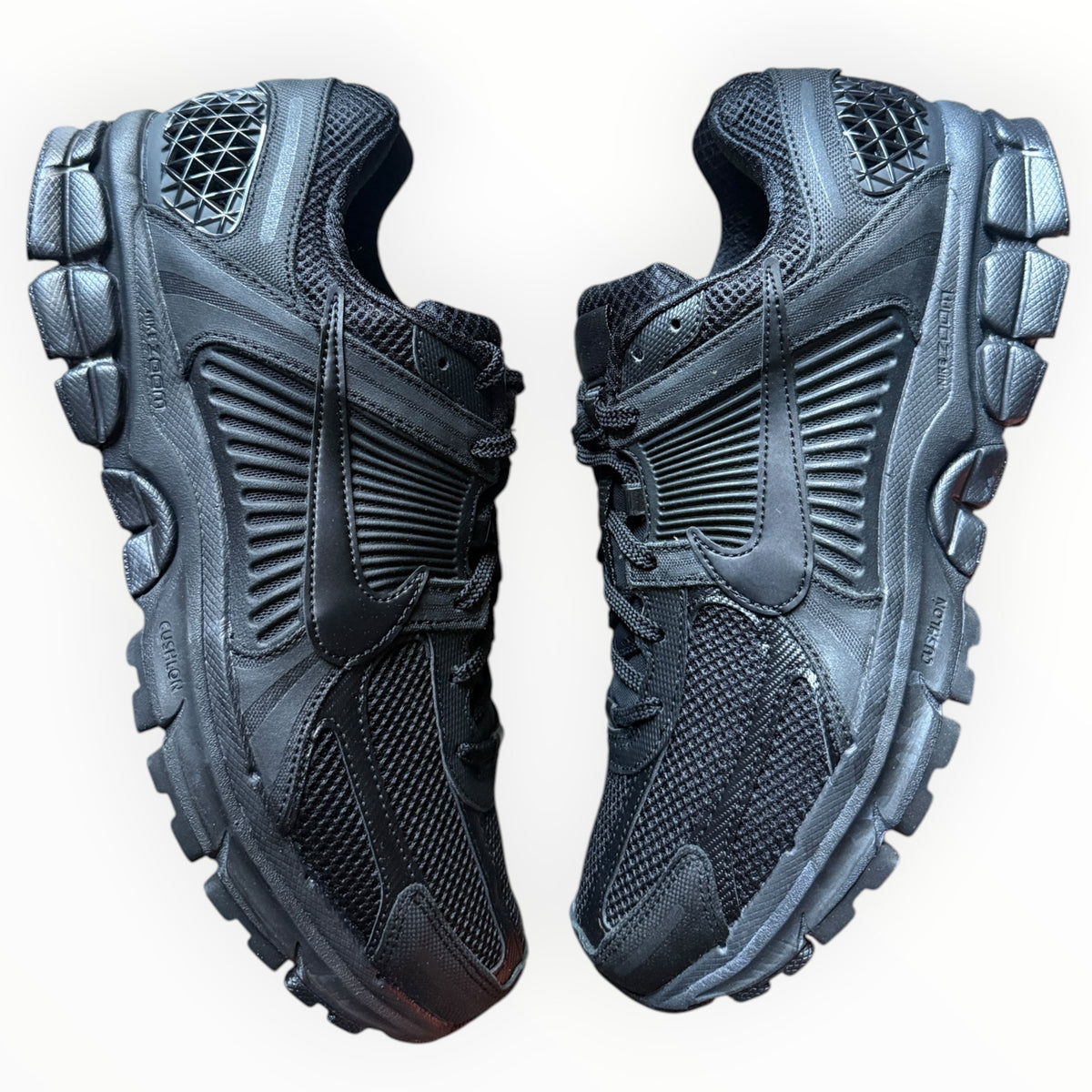 Nike Zoom Vomero 5 “Triple Black”