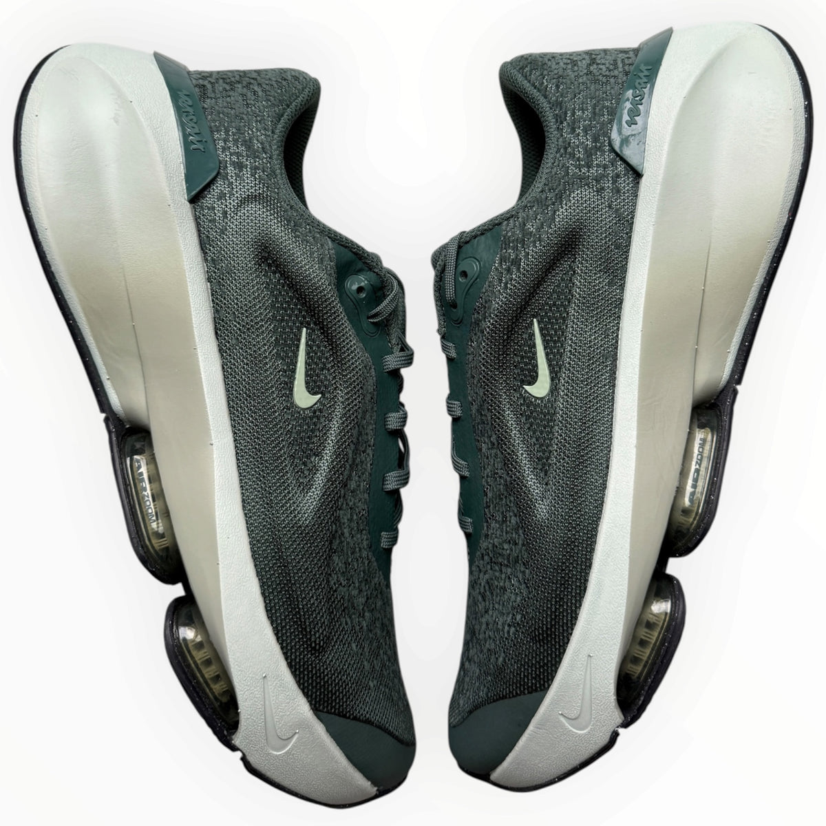Nike Versair “Vintage Green”