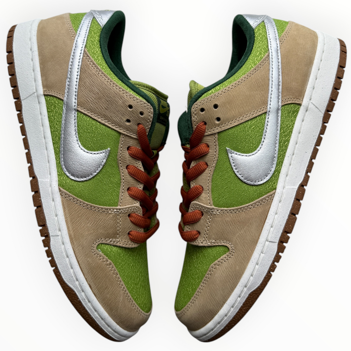 Nike SB Dunk Low “Escargot”