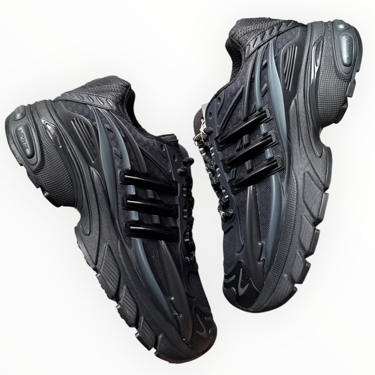 Adidas Adistar Jellyfish x Pharrell Williams “Triple Black”