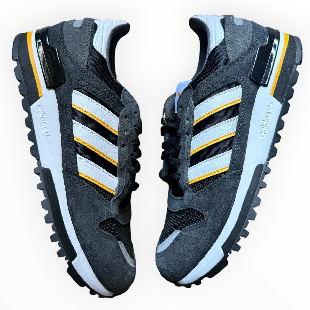 Adidas ZX 600 “Carbon”