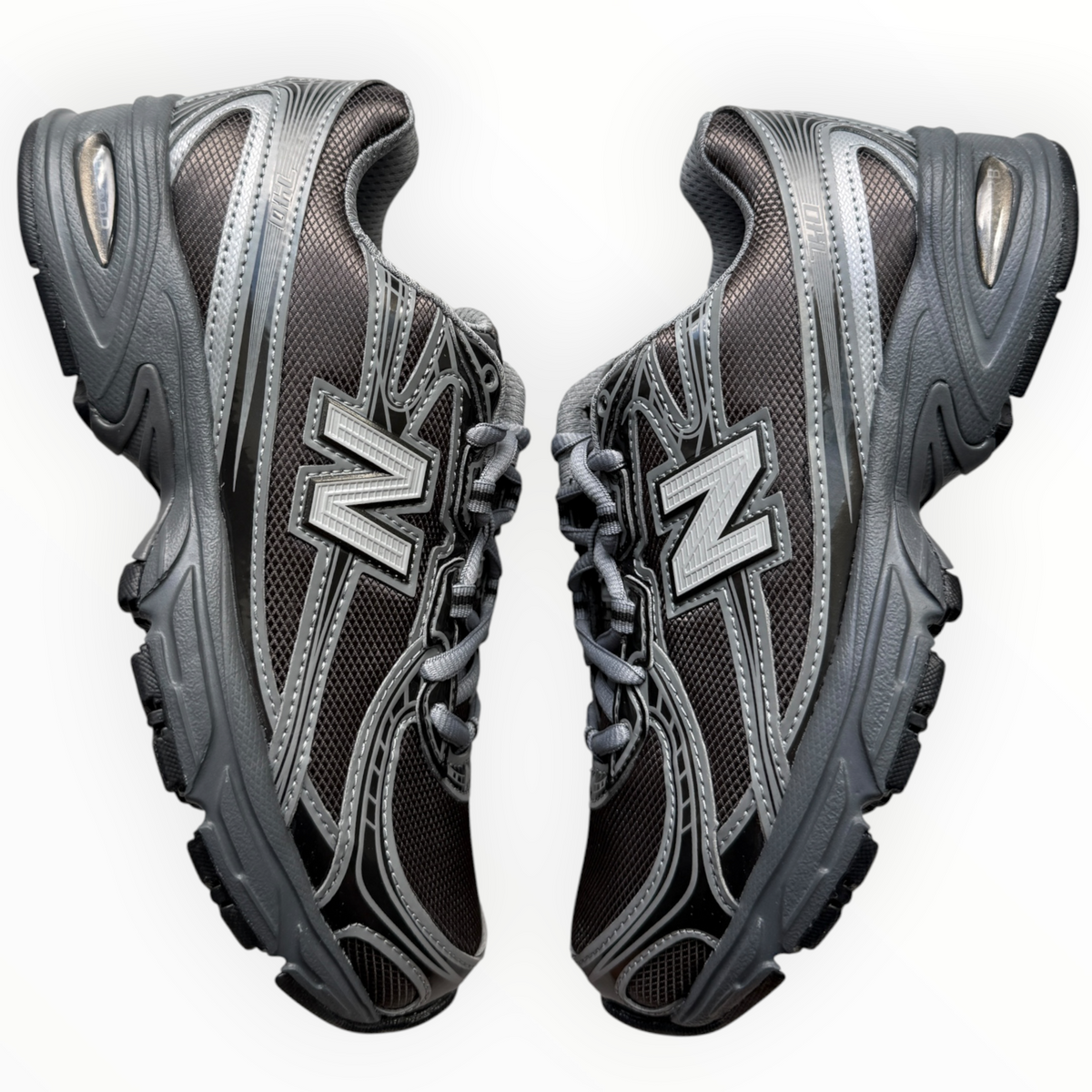 New Balance 740 “Black Metallic”