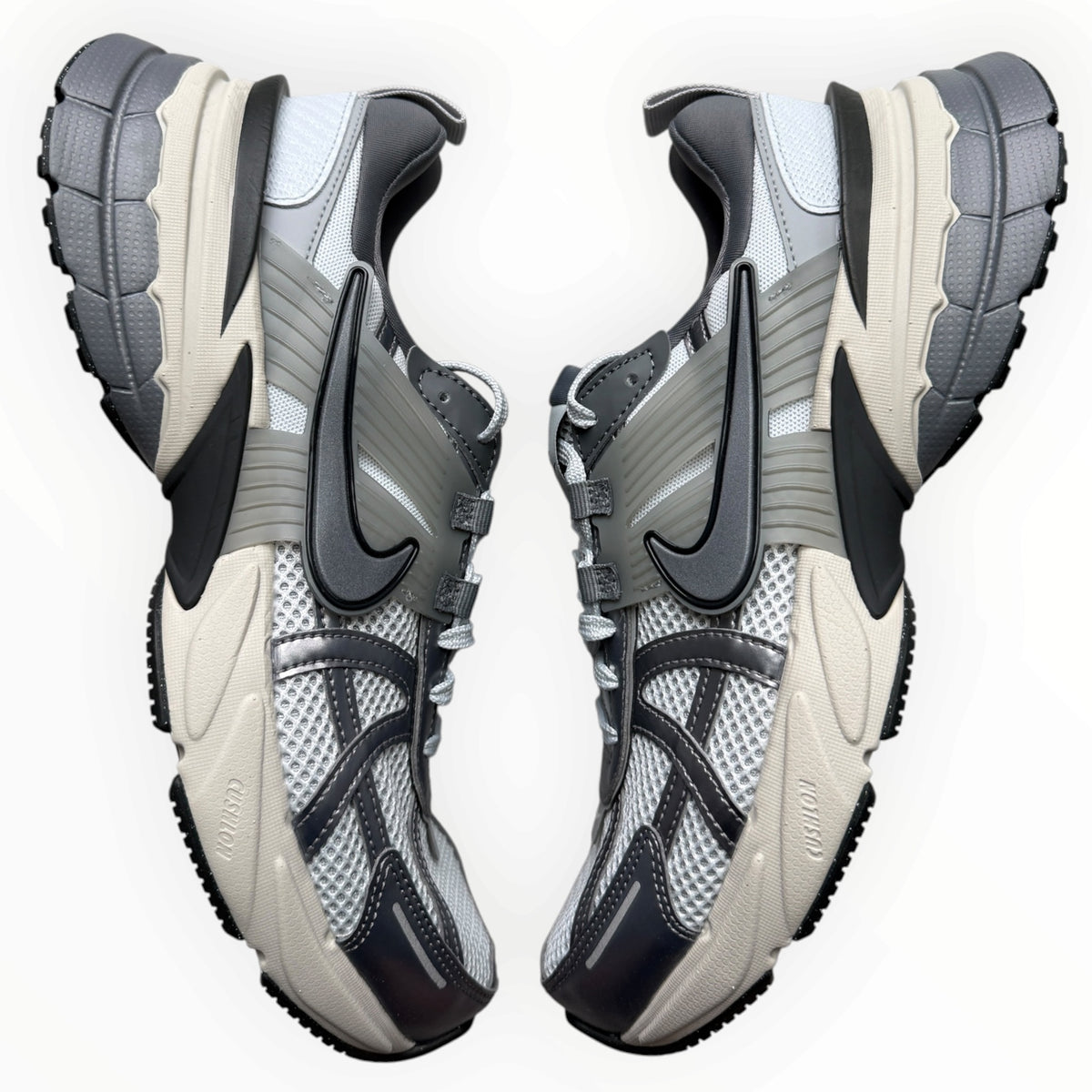 Nike V2K Run “Pure Platinum Wolf Grey”