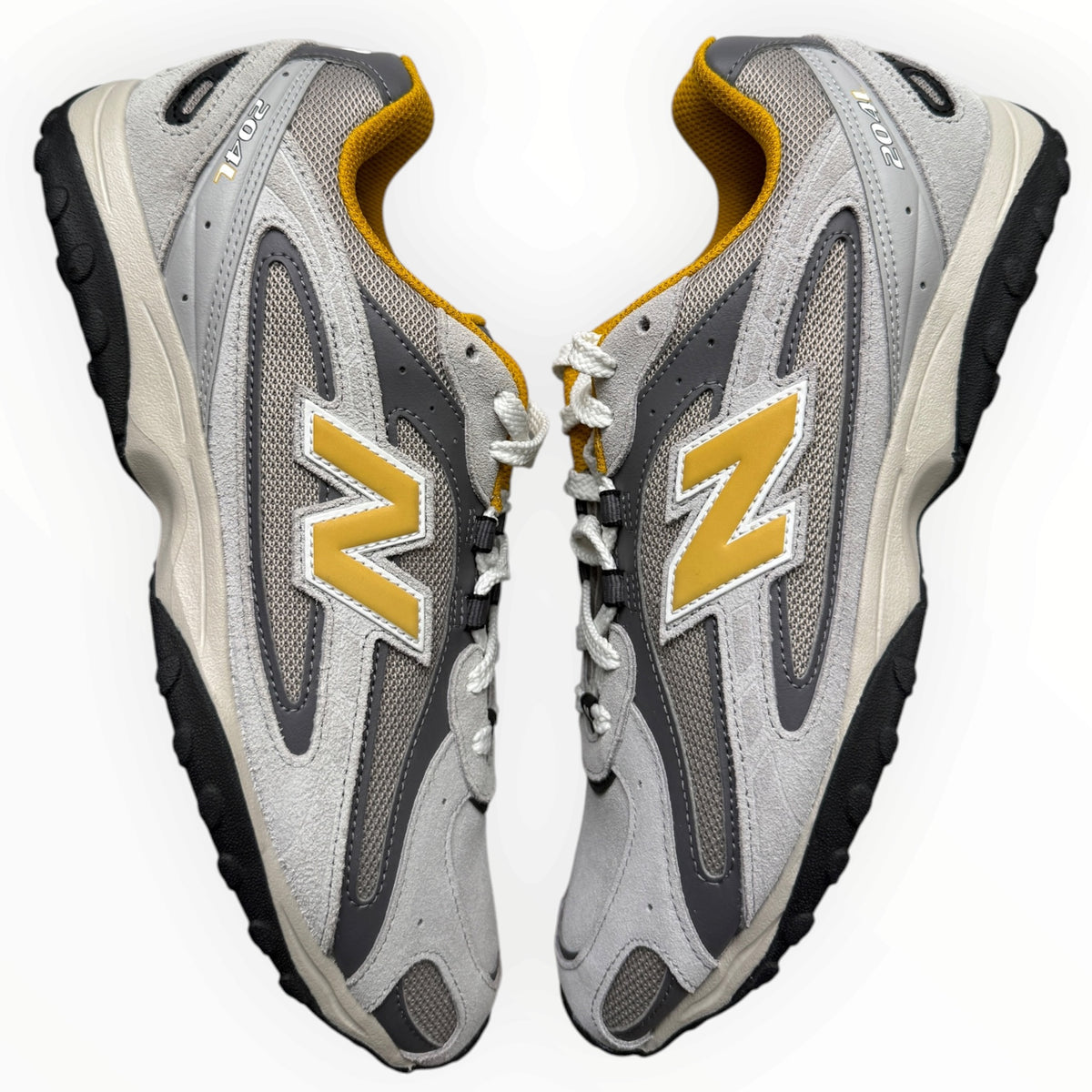 New Balance 204L “Raincloud Baroque Gold”