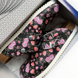 Birkenstock Boston Kay “Blooming Roses Black” - on foot
