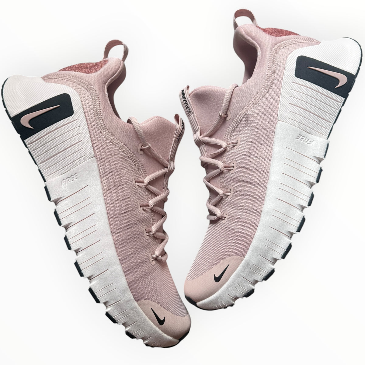 Nike Free Metcon 6 Premium “Pink Oxford”