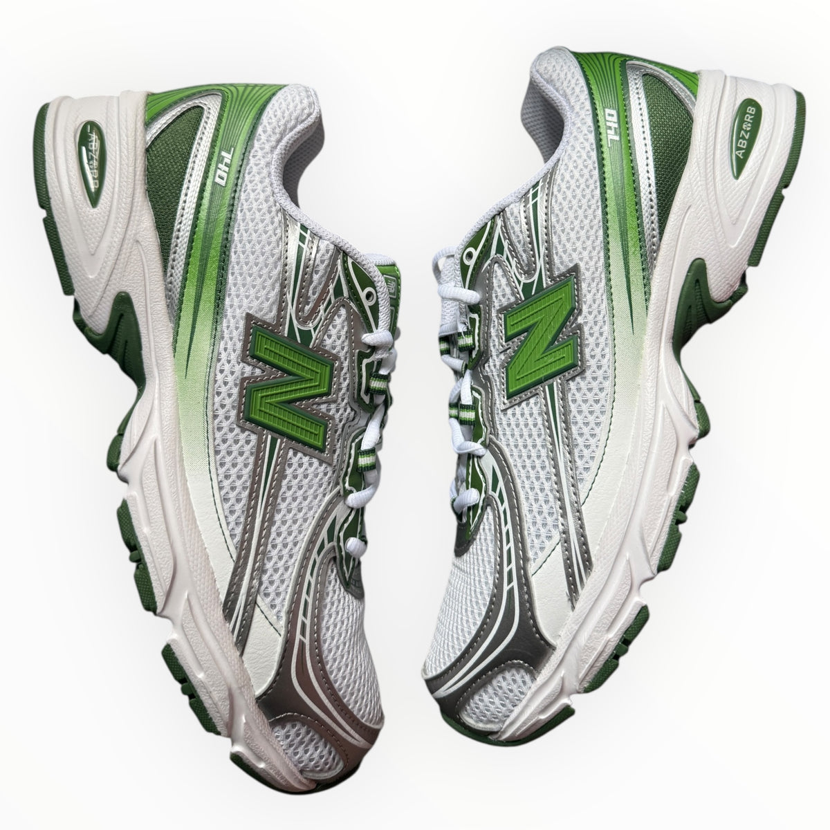 New Balance 740 “White Alpine Green Silver Metallic”