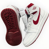 Jordan 1 Retro High ’85 OG “Metallic Burgundy” - detail