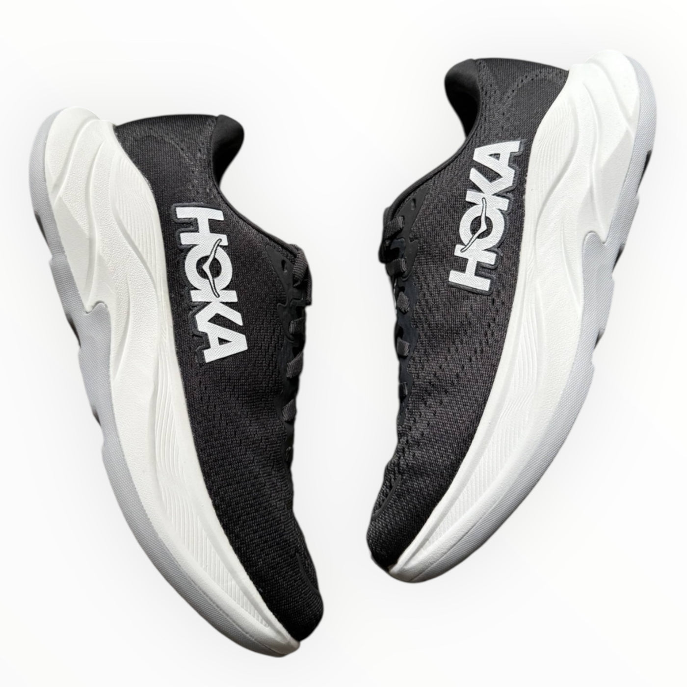 Hoka Rincon 4 “Black / White”