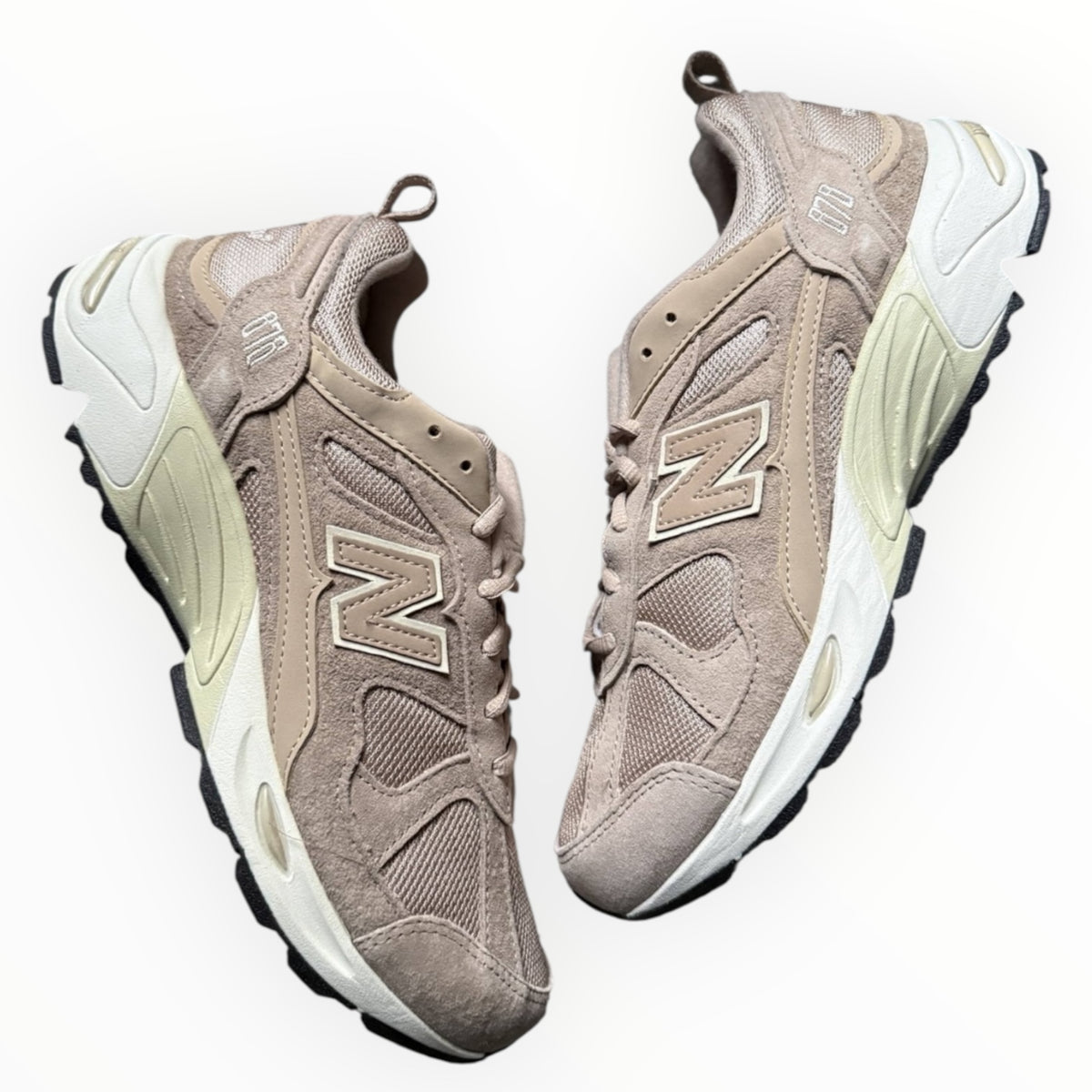 New Balance 878 “Mushroom”