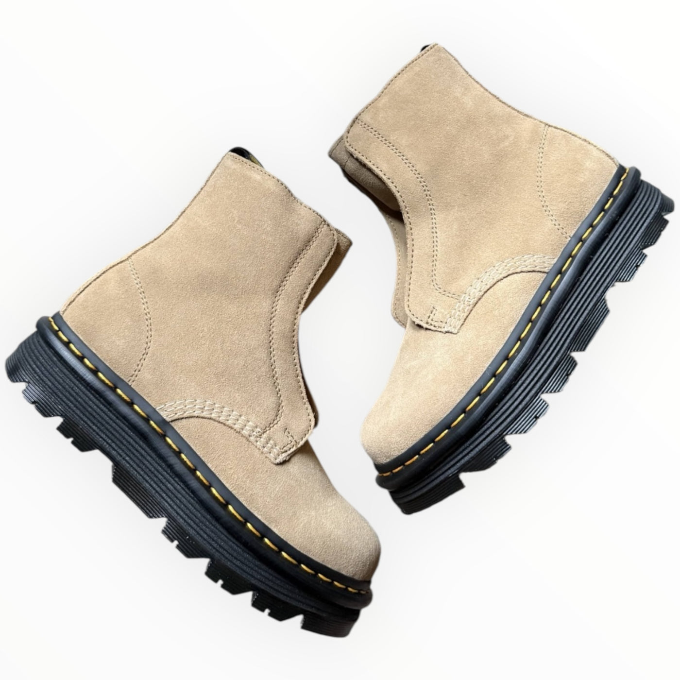Dr. Martens Zebzag Boot “Tan Suede”