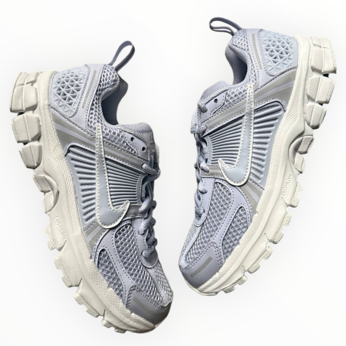 Nike Vomero 5 “Ghost Summit White”