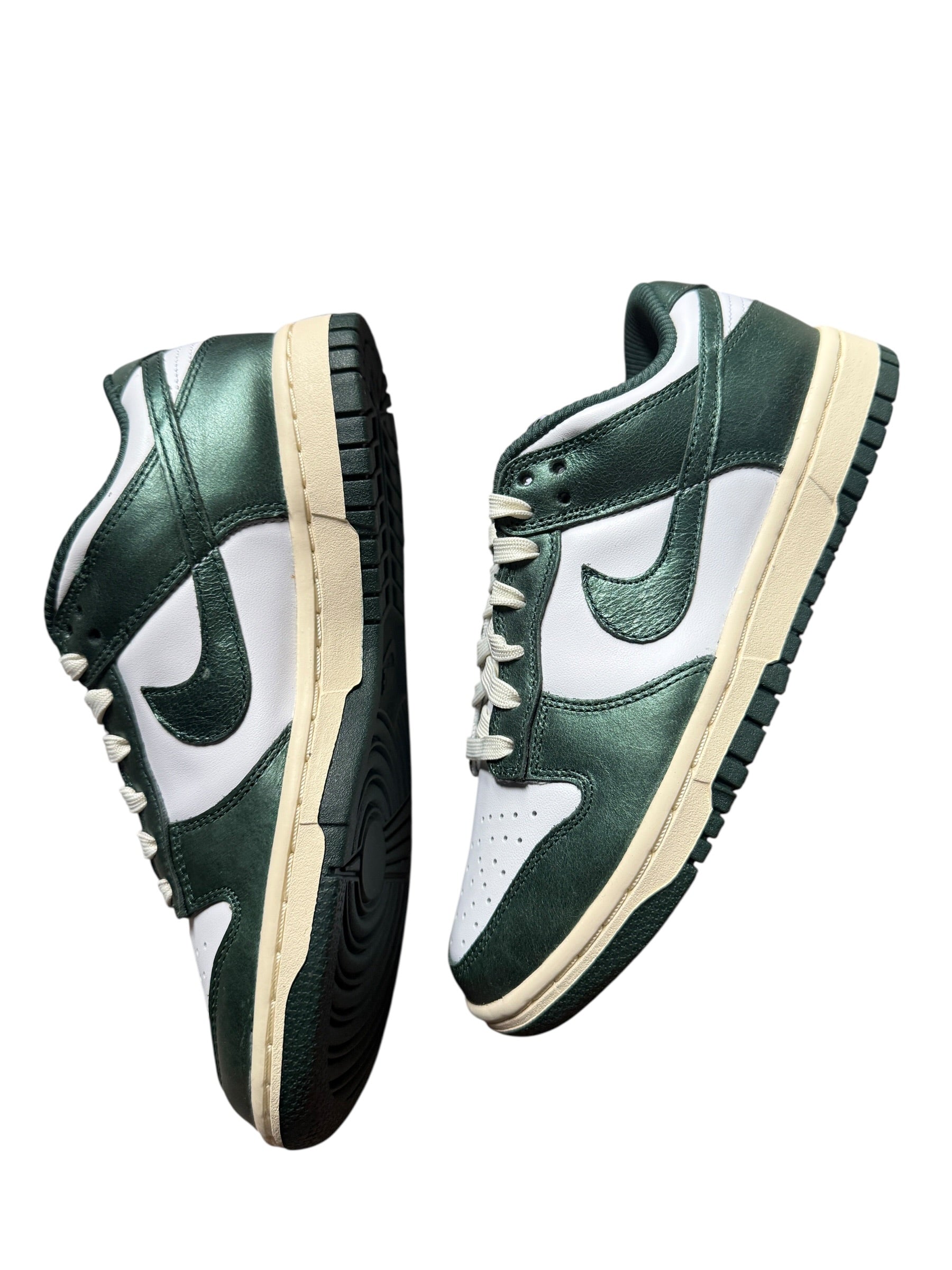 Nike Dunk Low "Vintage Green"